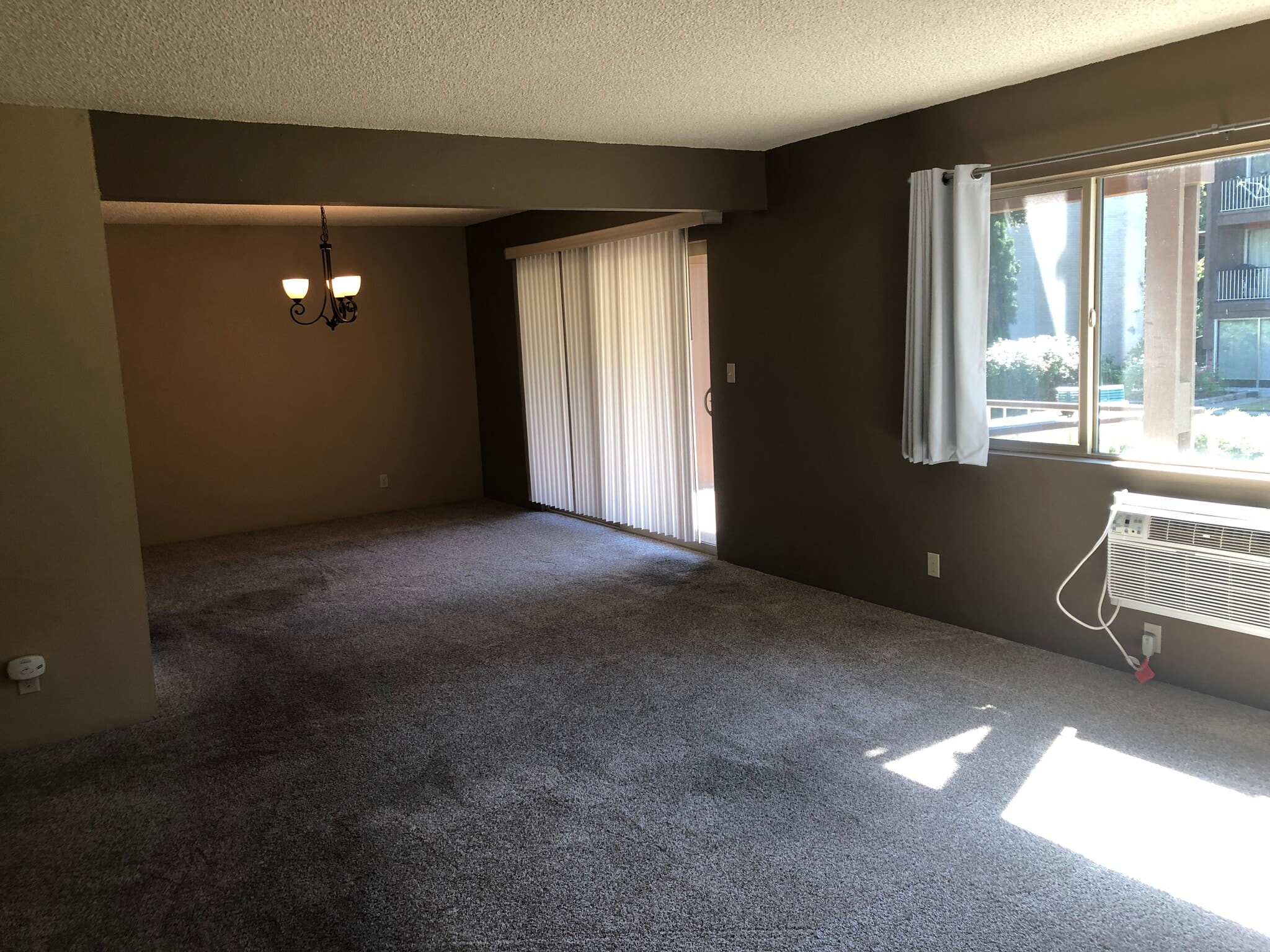 Building Photo - 1220 NW State St