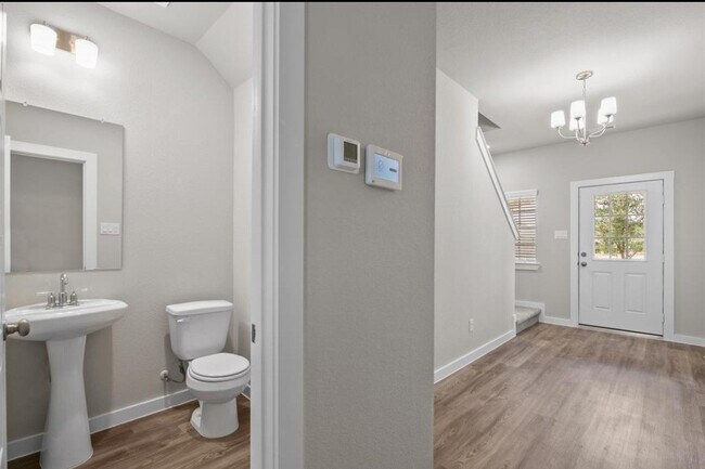 Building Photo - 21619 Coral Mist Dr