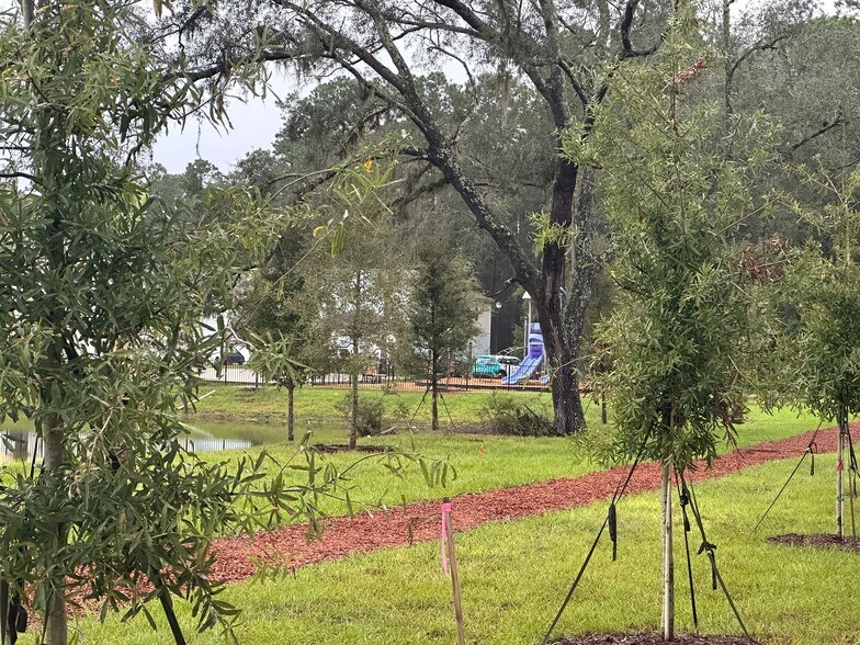 Building Photo - 70 Summer Daze Dr