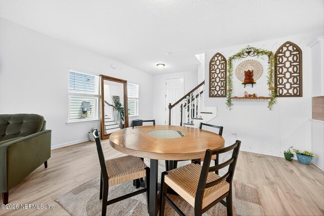 Building Photo - 168 Torres Trce