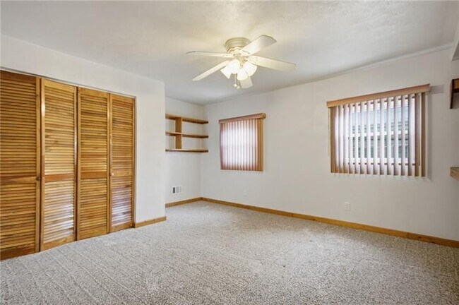 Building Photo - 4914 Cypress St