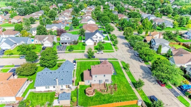 Building Photo - 1413 Skylark Ln