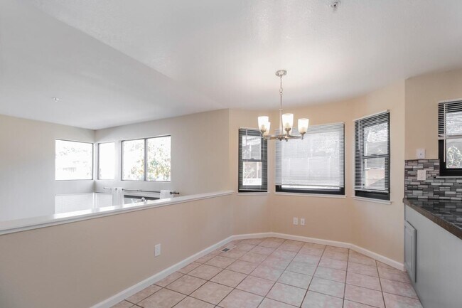 Building Photo - 412 Wood Hollow Dr