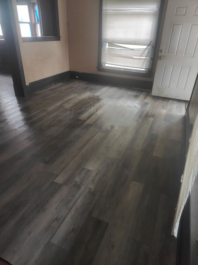 Building Photo - **NO BANK NEEDED- Seller will finance OWN YOUR DREAM HOME NOW