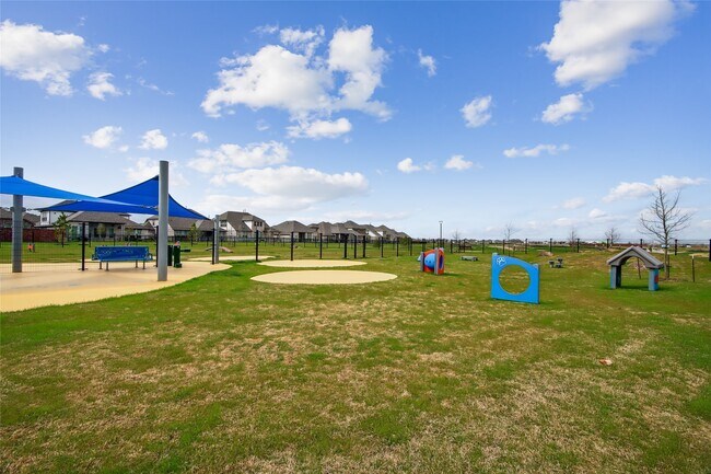 Building Photo - 2877 Grand Anse Dr