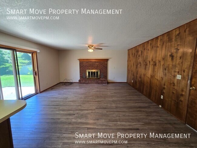 Building Photo - 3312 S Norfolk Way