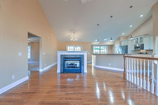 Building Photo - 168 Old Mill Ct