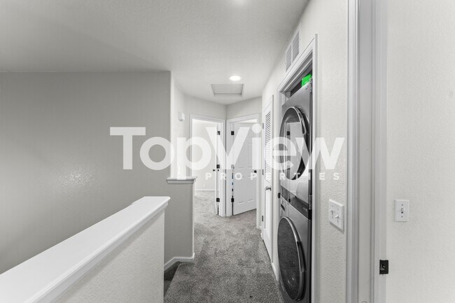 Building Photo - 2259 Falkirk Dr