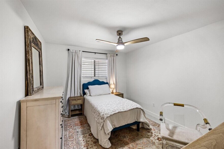 Building Photo - 2512 Azalea Ct