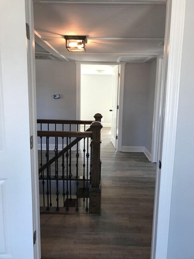 Building Photo - 1001 S 8th St