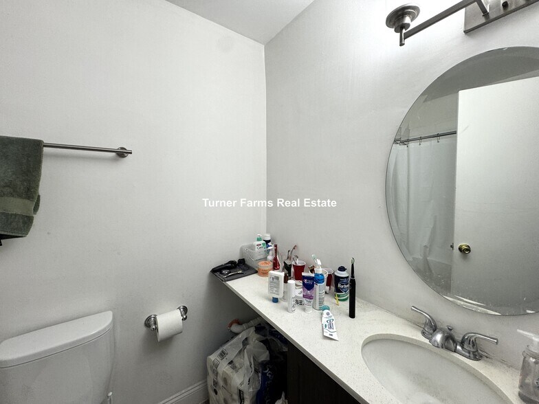 Building Photo - 774 Columbus Ave