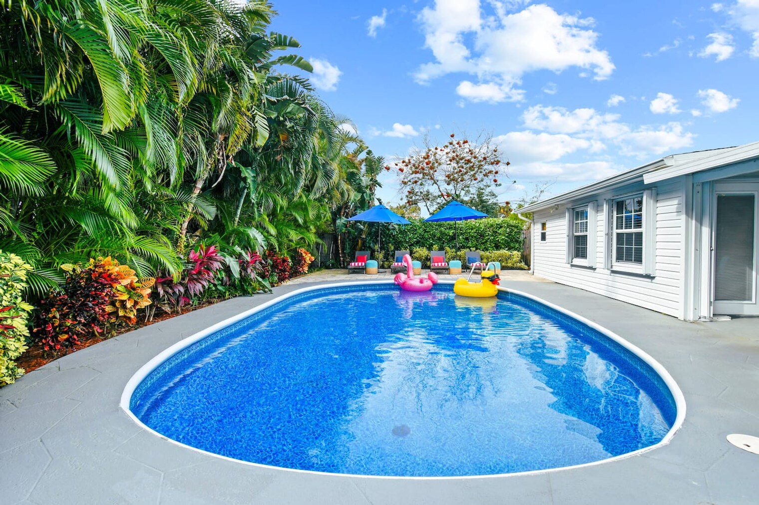 Building Photo - 3270 Grove Rd