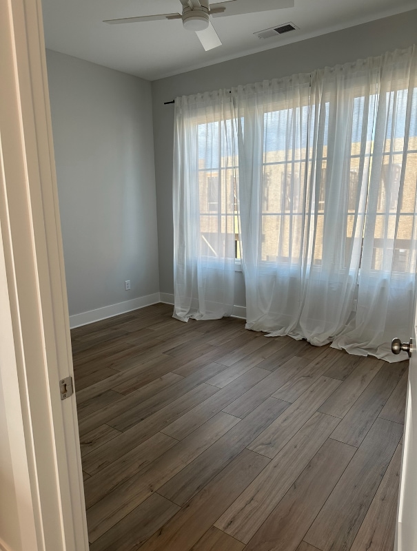 Building Photo - 1296 Longreen Ter NW