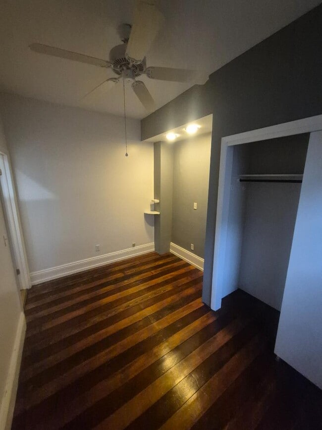 Building Photo - 166 Park St