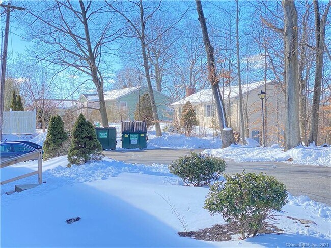 Building Photo - 56 Wakelee Ave