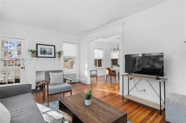 Building Photo - 420 Wayland Ave