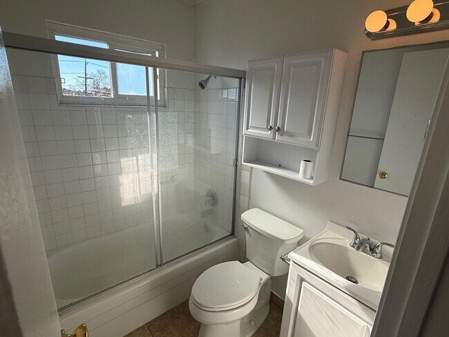 Building Photo - 5300 School St