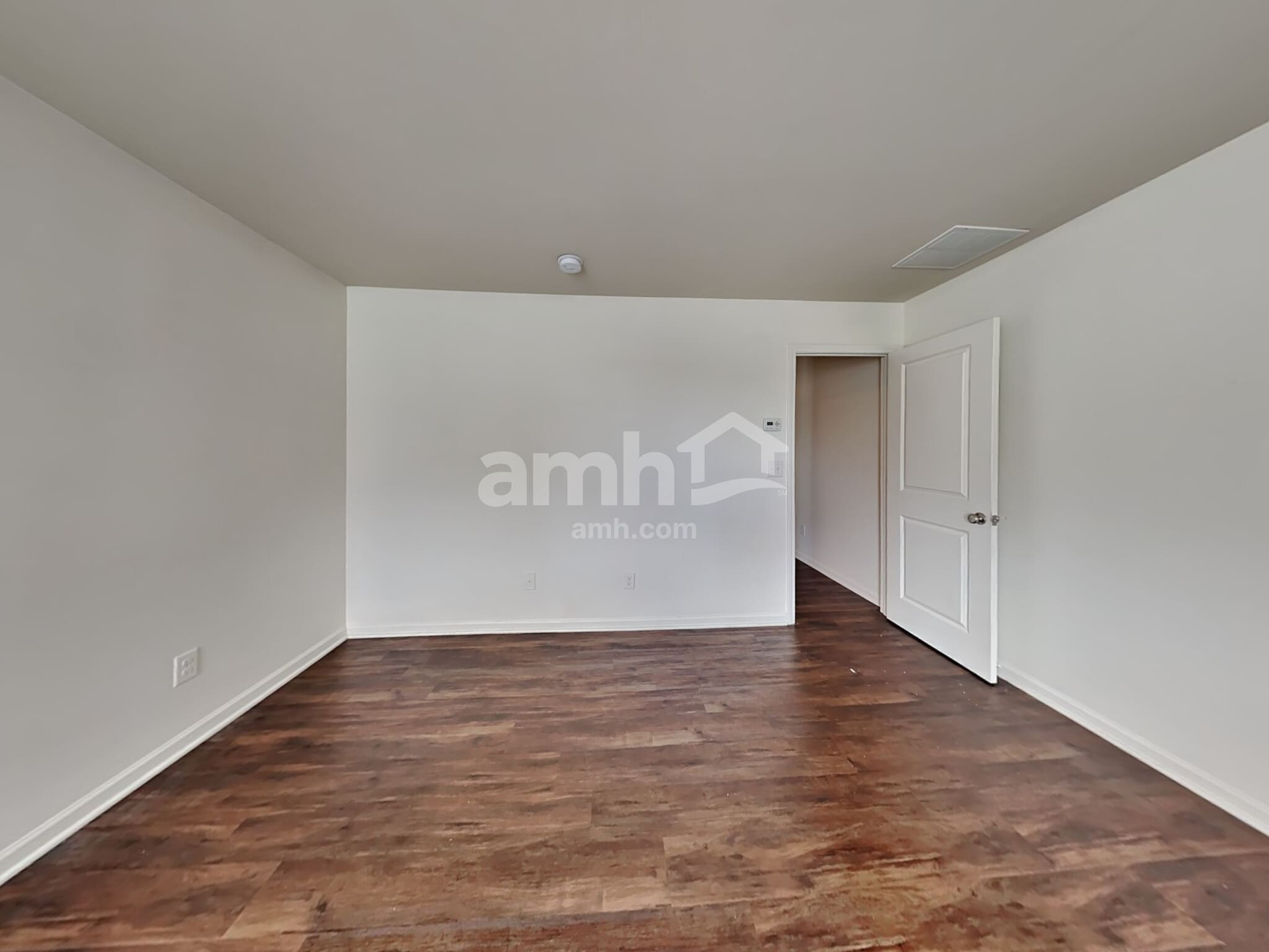 Building Photo - 4013 Clay Ct SE