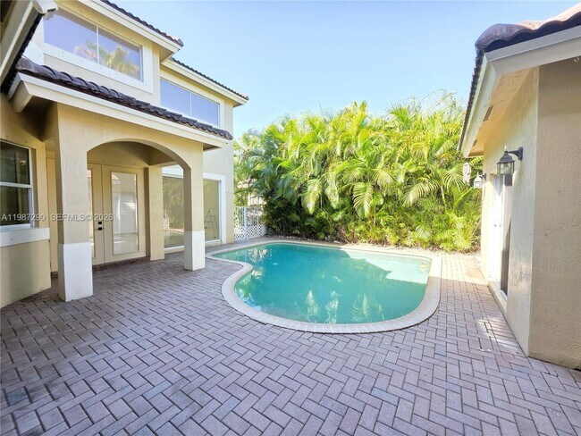 Building Photo - 16404 Diamond Head Dr