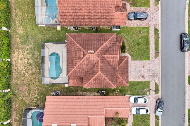 Building Photo - "Furnished 4-Bedroom Pool Home – Comfort and Style in Davenport"