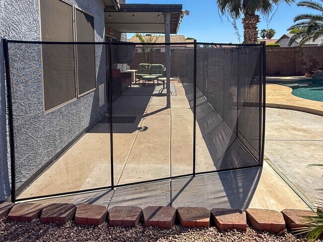 Building Photo - 3103 W Zachary Dr