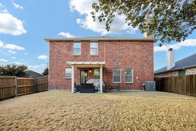 Building Photo - 9601 Euclid Dr