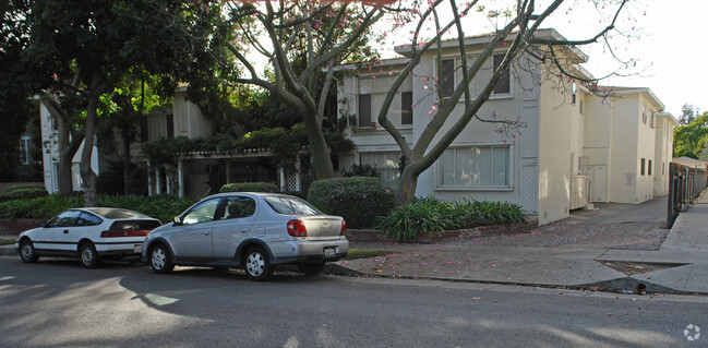 Building Photo - Casa Sierra Apartments