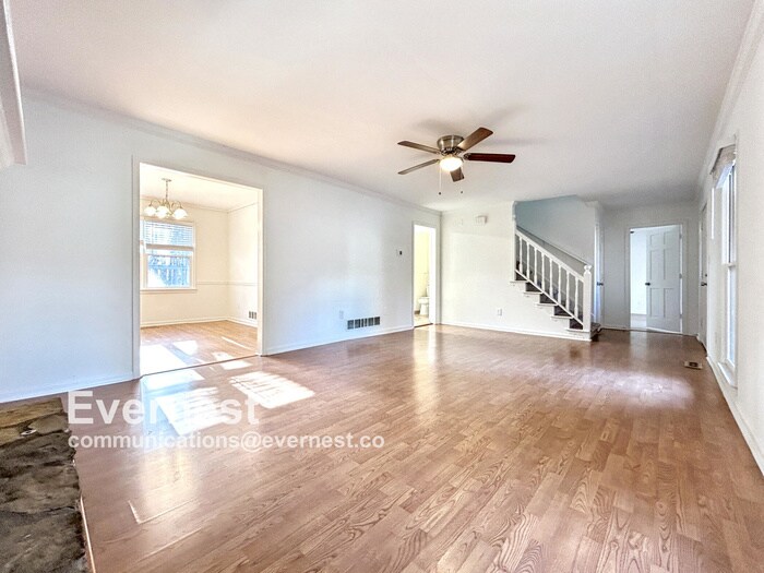 Building Photo - 405 Revere Ct