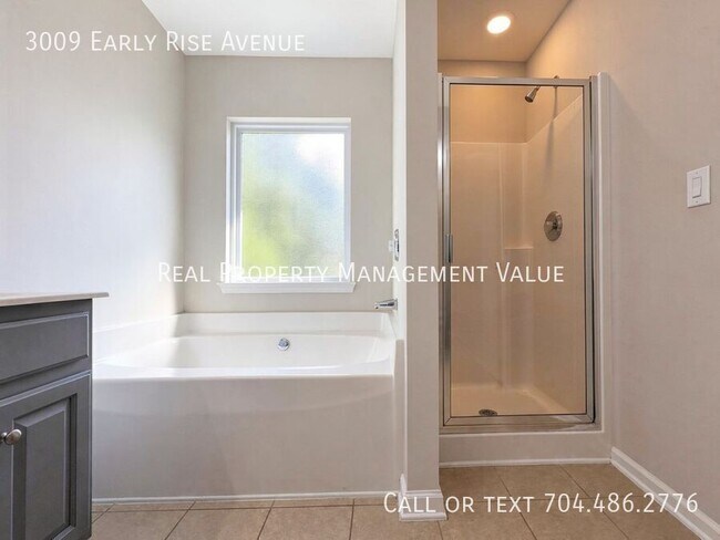 Building Photo - 3009 Early Rise Ave