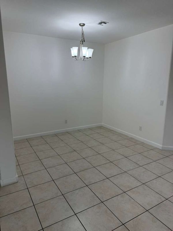 Building Photo - 41326 W Jenna Ln