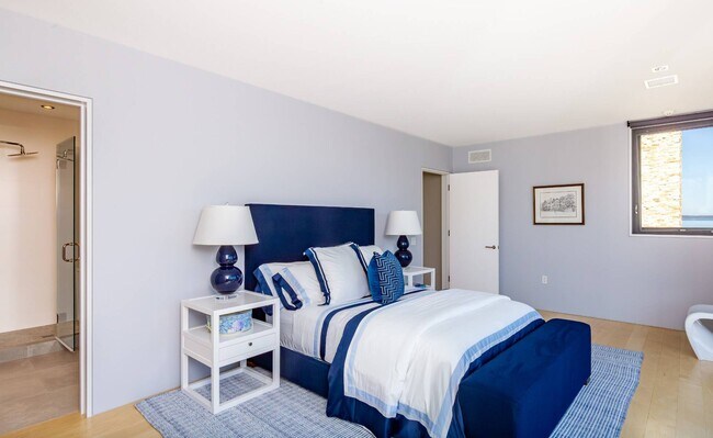 Building Photo - 247 Kings Point Rd