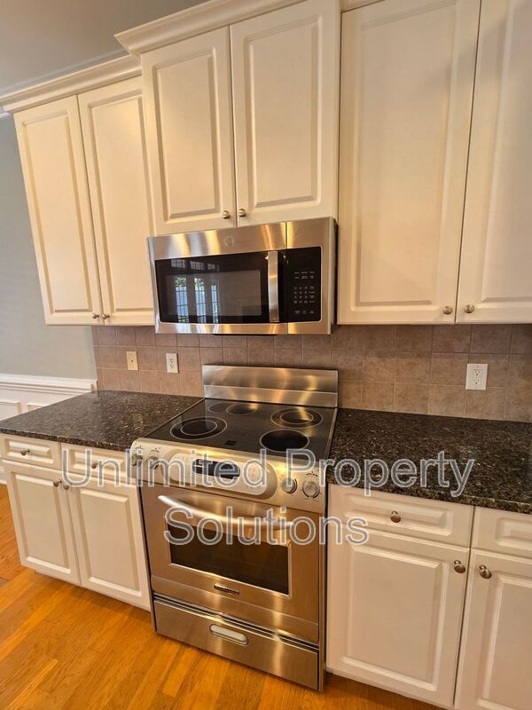 Building Photo - 4838 Whitner Dr