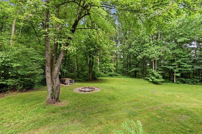 Building Photo - Available August 15th | Rare Architectural Dome Home on 2.5 Private Acres