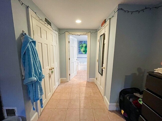 Building Photo - 57 Dwight St