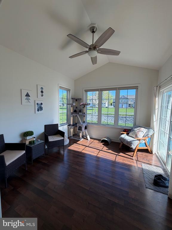 Building Photo - 109 S Village Cir