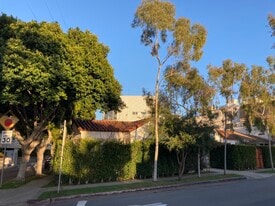 street facade - 3936 Beethoven St