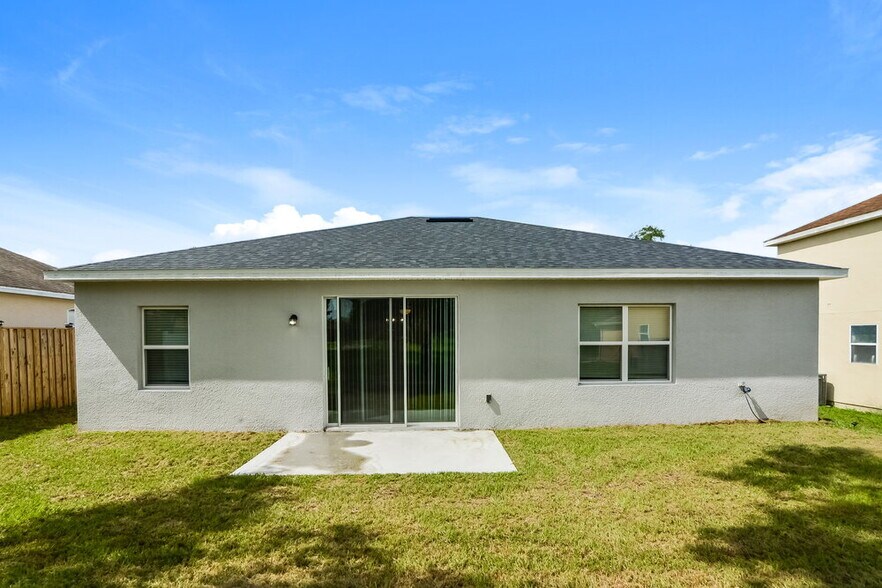 Building Photo - 406 Bay Oak Ln