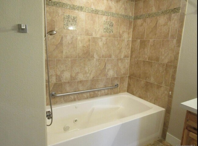 Building Photo - 3920 Robitaille Ct