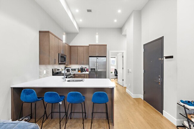Building Photo - 56 3rd St