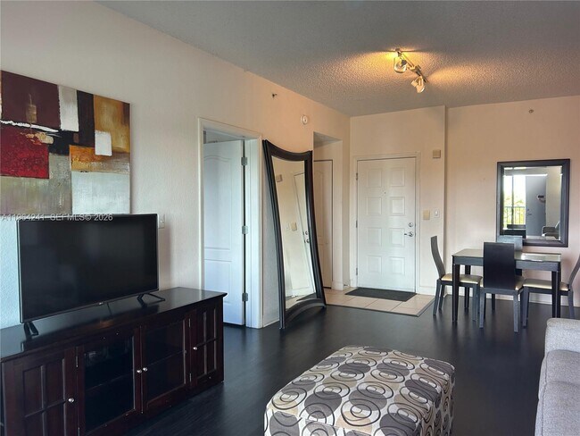 Building Photo - 6001 SW 70th St