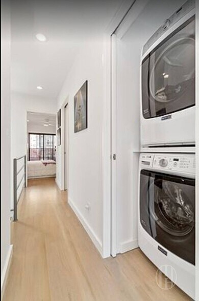 Building Photo - 334 W 89th St