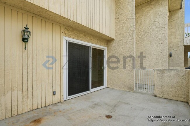 Building Photo - 1200 Opal St