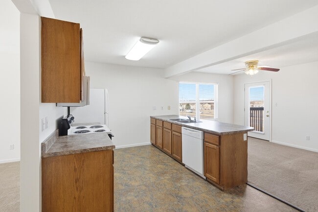 Building Photo - 2413 Northampton Dr