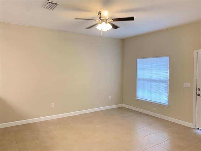 Building Photo - 711 Bluebill Pl