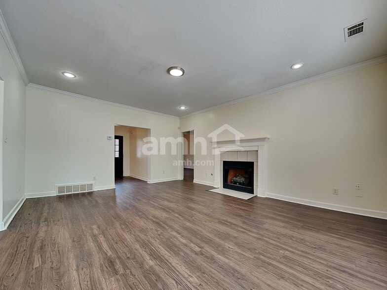 Building Photo - 1285 Macon Hall Rd