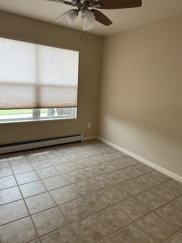 Building Photo - 296 Narrow Leaf Dr