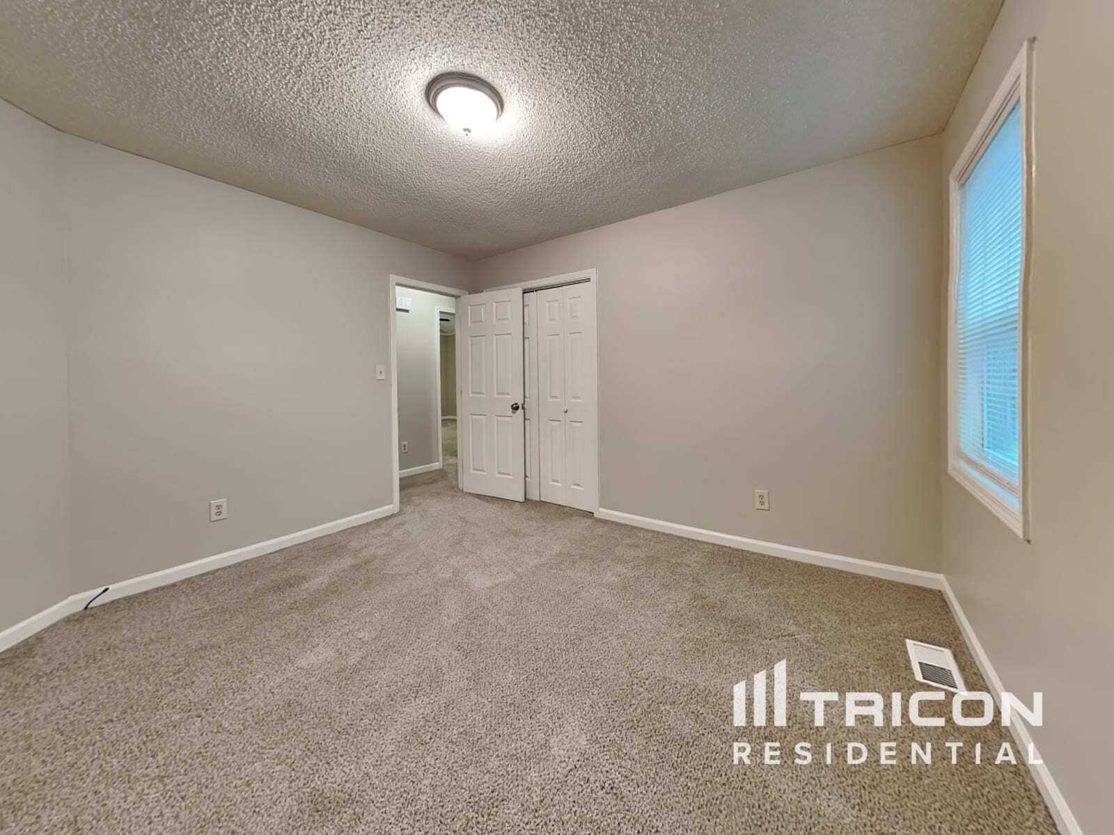 Building Photo - 2709 Owens Dr