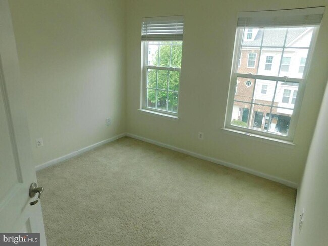 Building Photo - 12705 Bedford Glen Way