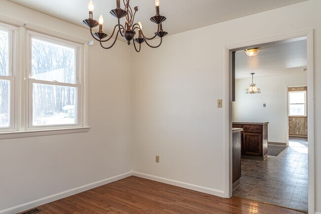 Building Photo - **Charming Colonial in Picturesque Lower Milford Township**