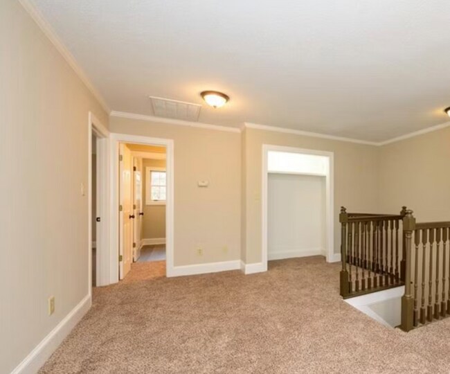 Building Photo - 453 Countrywood Pl SE